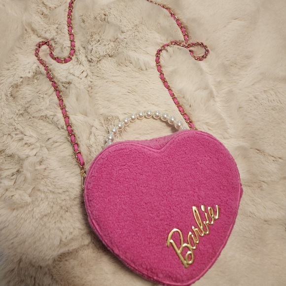 Barbie Heart Figural Crossbody Bag - Picture 5 of 8